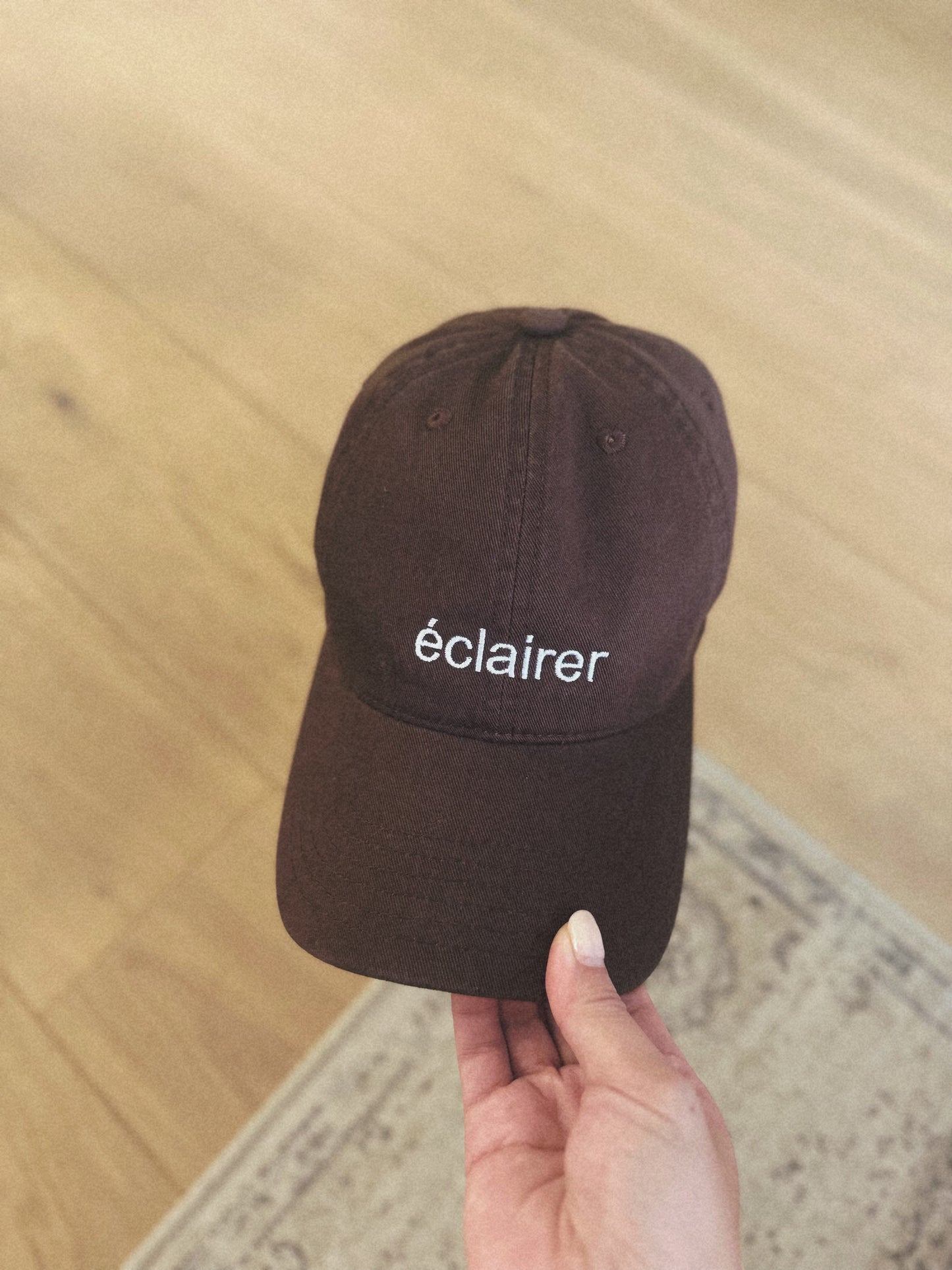 Éclairer Cap